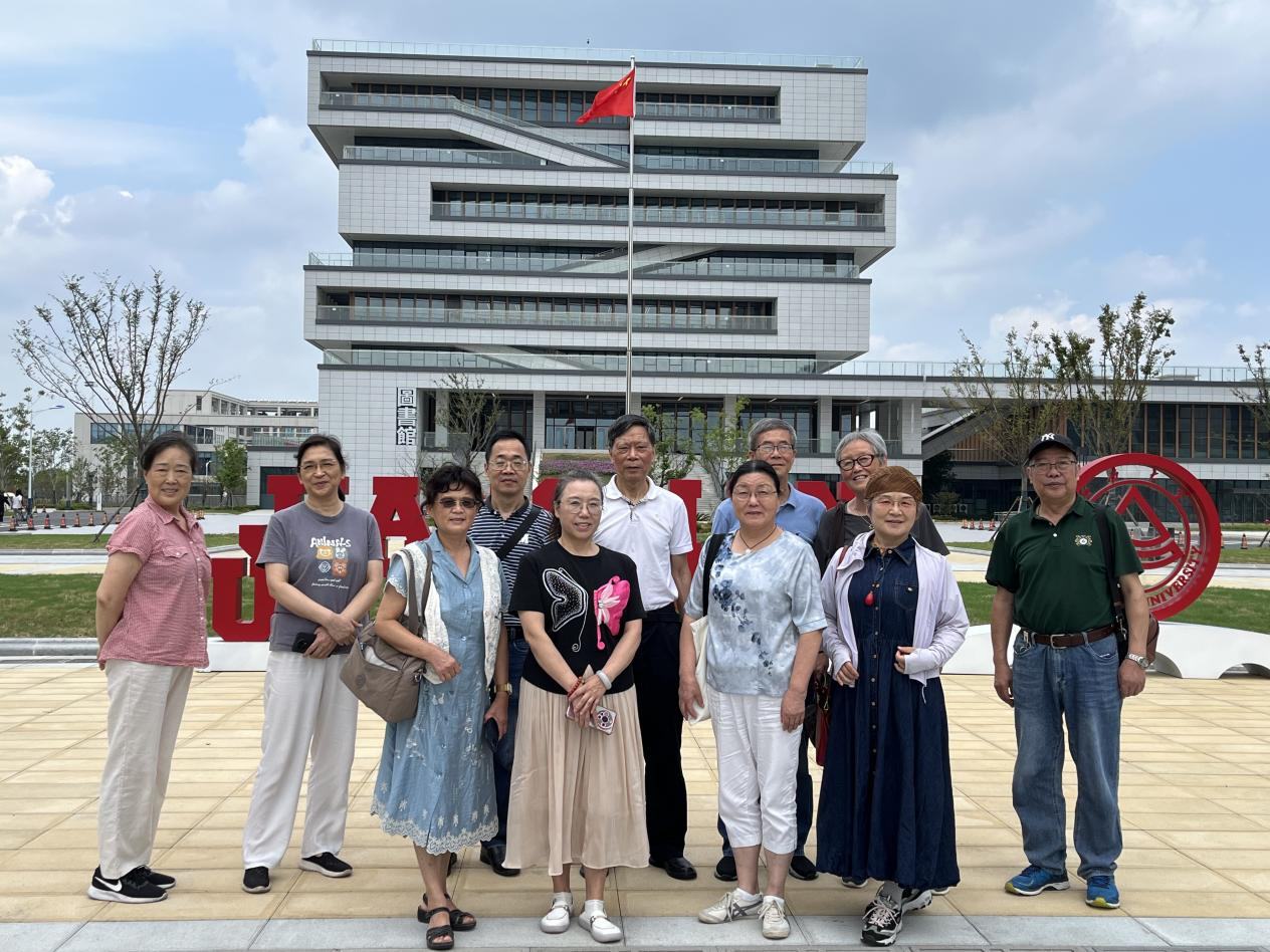 参观江南大学霞客校区1.png