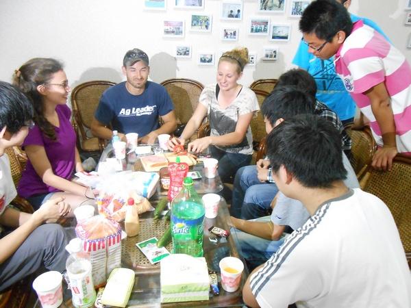 “寓教于乐，中外交流”乐趣多——桃园公寓团英语沙龙成功举办