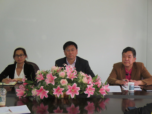 后勤管理处物业中心党支部召开“学习政府工作报告”专题组织生活会