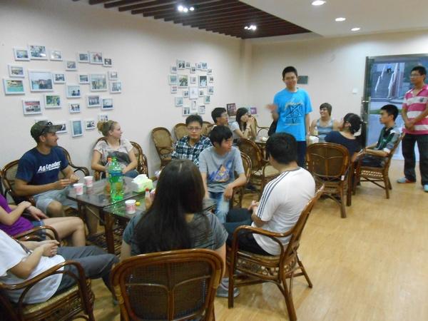 “寓教于乐，中外交流”乐趣多——桃园公寓团英语沙龙成功举办