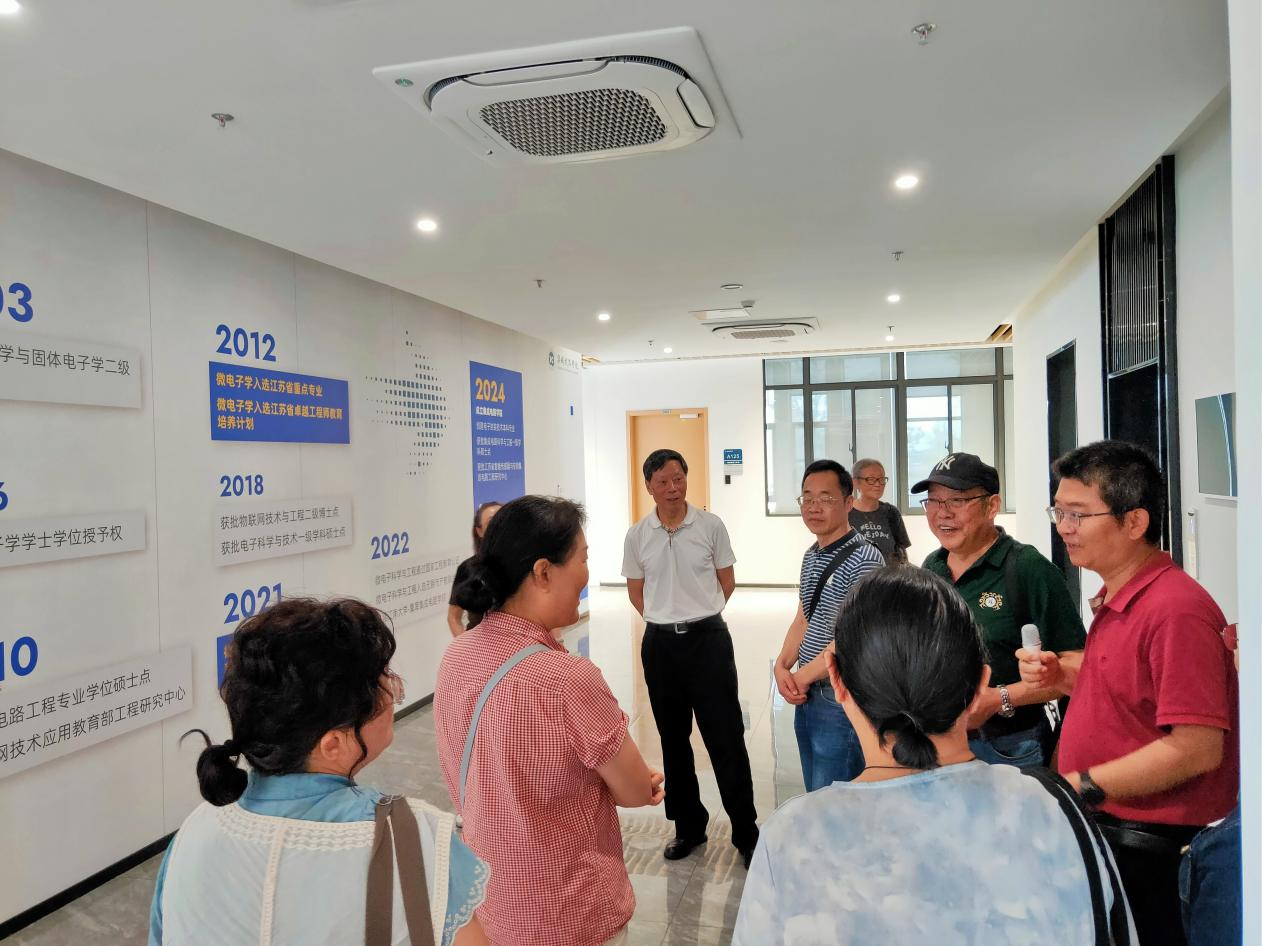 与集成电路学院院长交流产学研合作情况1.png